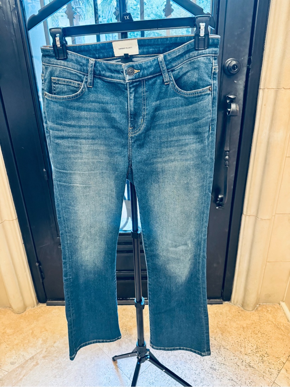 Current/Elliott Women’s Cropped Flare Mid-Rise Jeans in Faded Blue